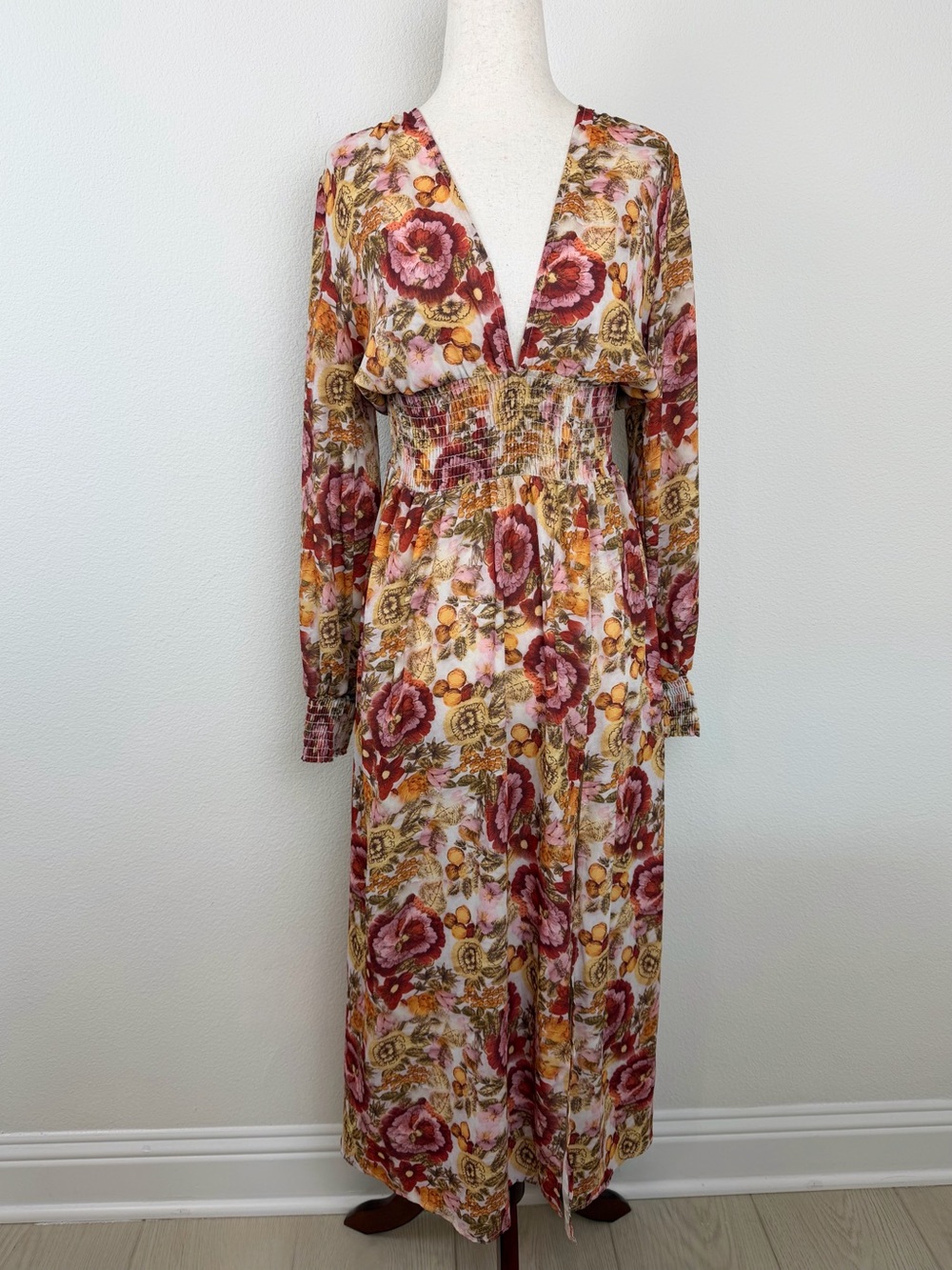 RESA Floral Deep V-Neck Long Sleeves Midi Dress Size XS